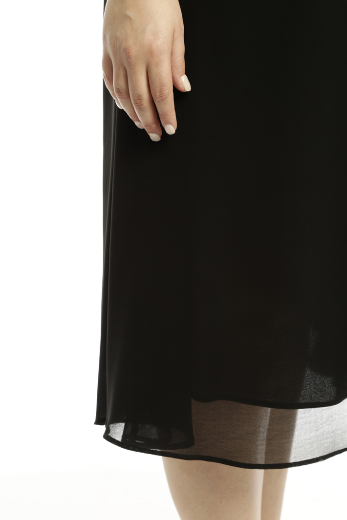 Abito fluido in georgette Diffusione Tessile Abito fluido in georgette Diffusione Tessile