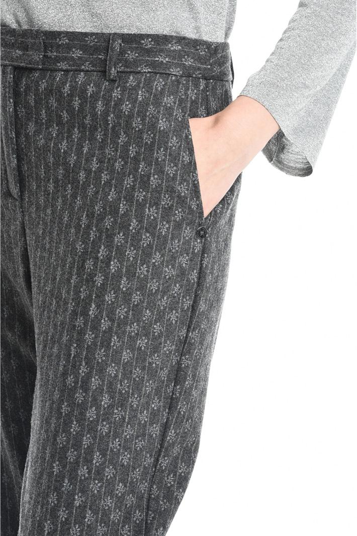 Pantaloni fantasia in flanella Diffusione Tessile Pantaloni fantasia in flanella Diffusione Tessile
