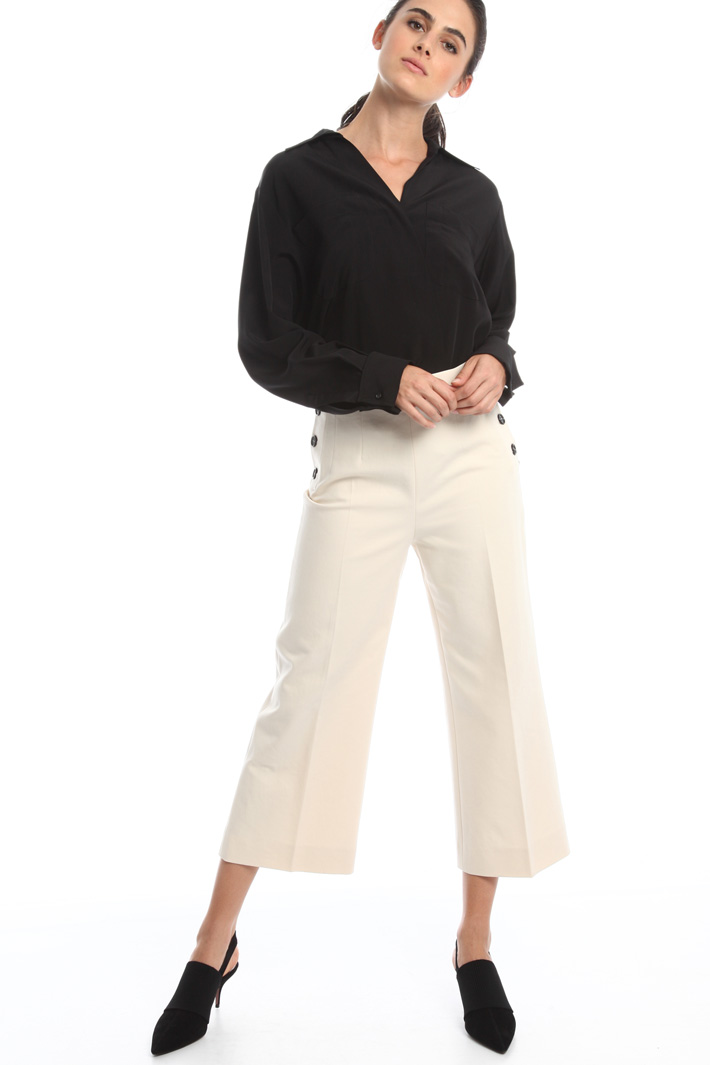Pantaloni con bottoni Diffusione Tessile Pantaloni con bottoni Diffusione Tessile