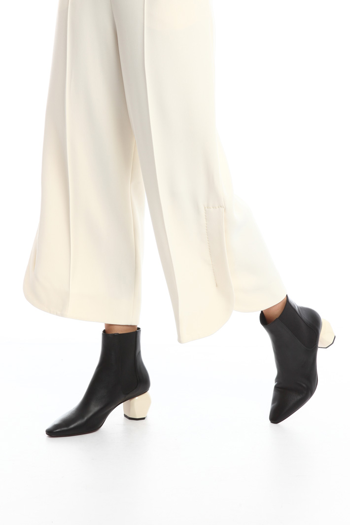 Pantaloni in cady doppio Diffusione Tessile Pantaloni in cady doppio Diffusione Tessile
