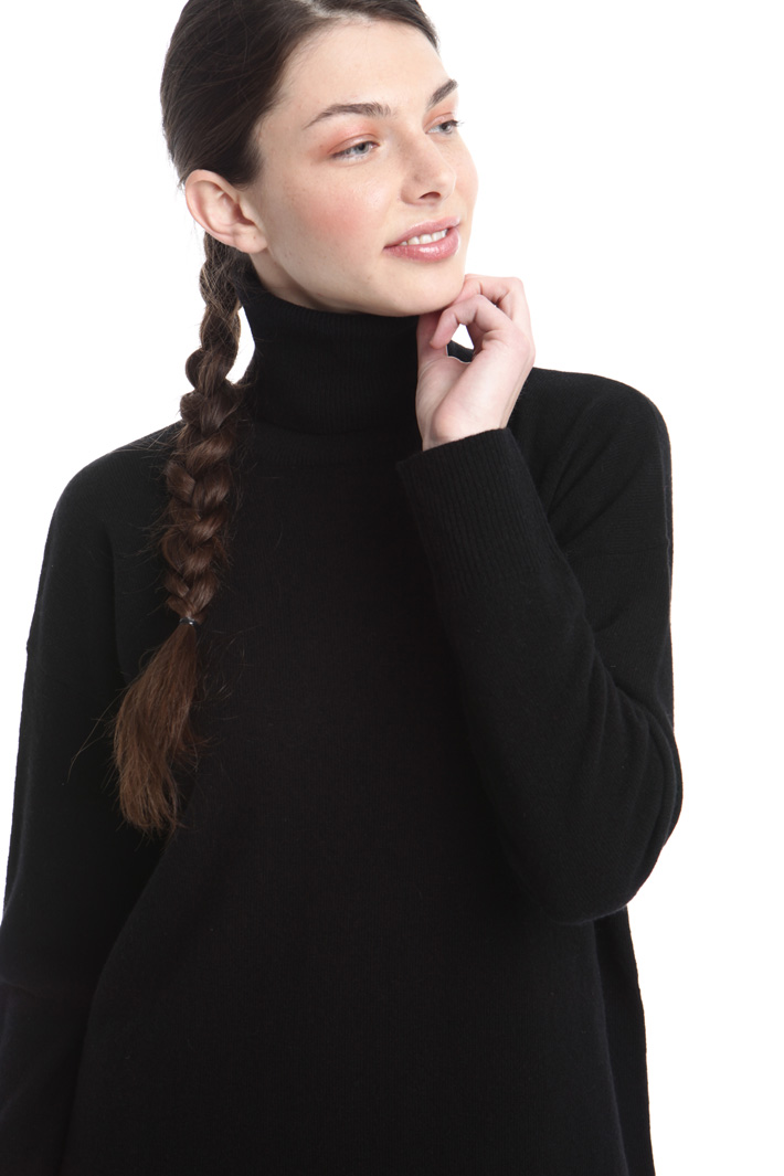 Abito con cut-out su schiena Diffusione Tessile Abito con cut-out su schiena Diffusione Tessile