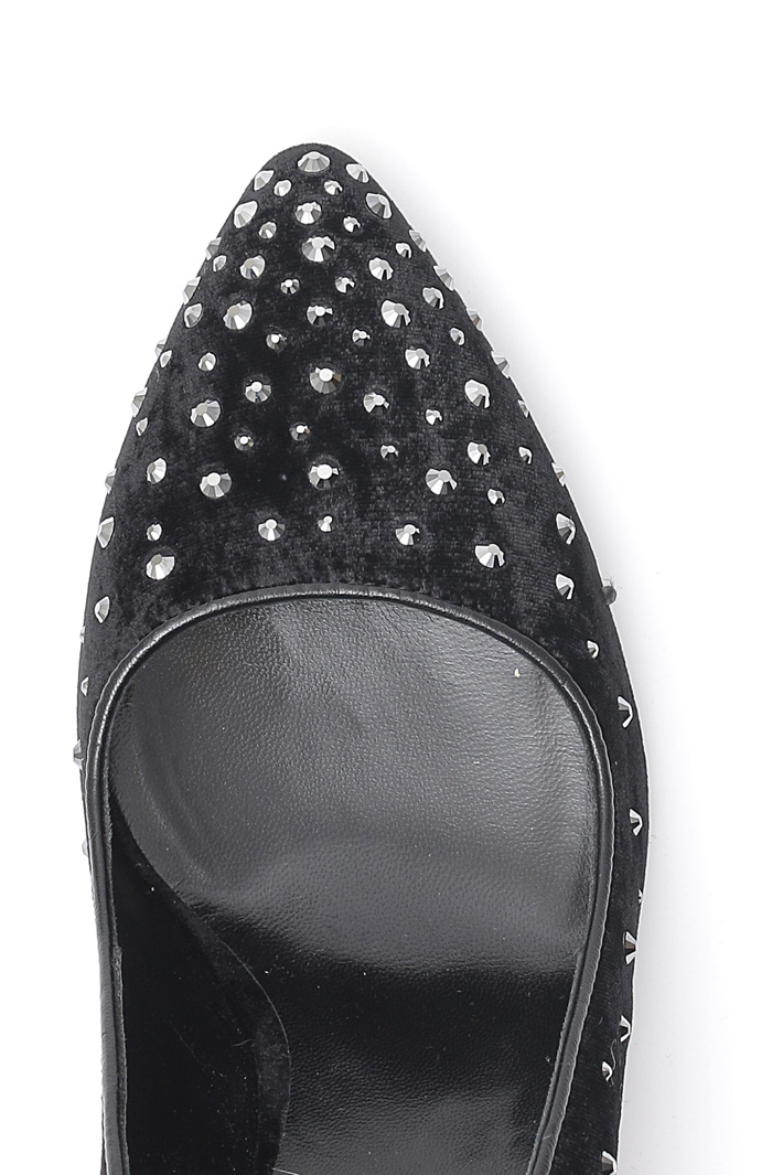Dècolletè con strass applicati Diffusione Tessile Dècolletè con strass applicati Diffusione Tessile