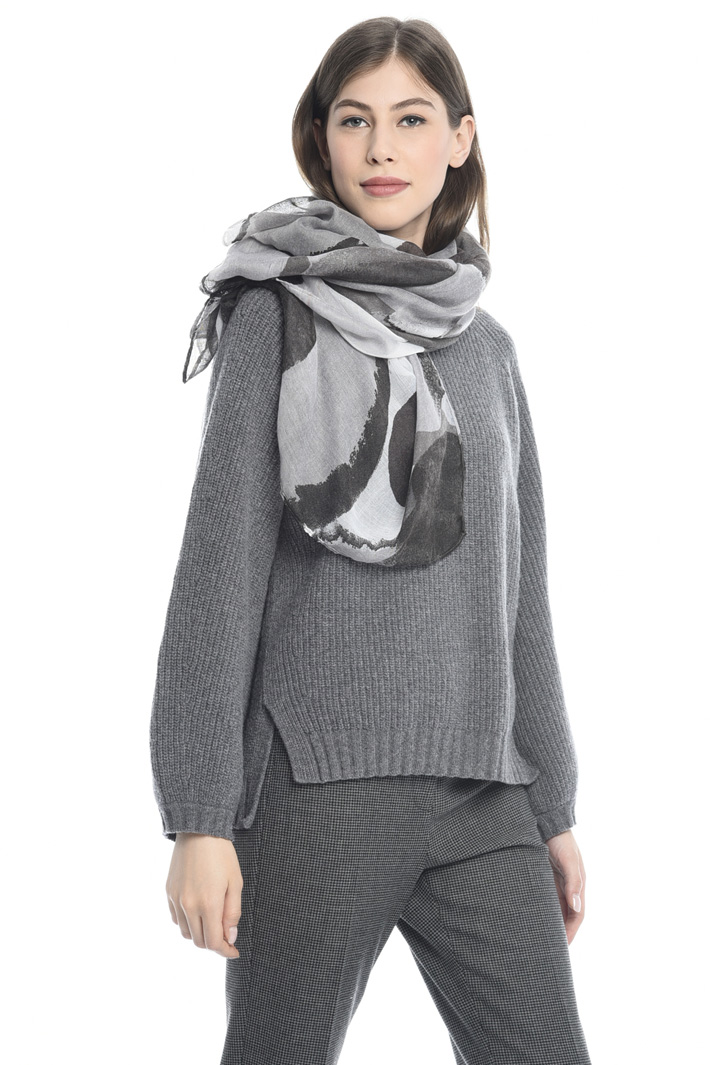 Stola leggera con fantasia Diffusione Tessile Stola leggera con fantasia Diffusione Tessile