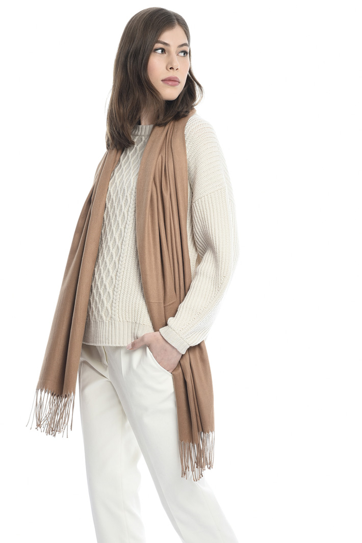 Sciarpa fluida con frange Diffusione Tessile Sciarpa fluida con frange Diffusione Tessile