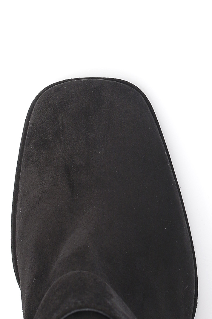 Stivaletto alto scamosciato Diffusione Tessile Stivaletto alto scamosciato Diffusione Tessile