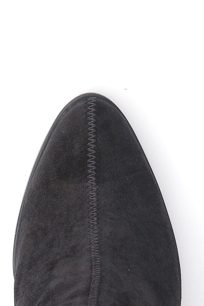 Stivale con tacco squadrato Diffusione Tessile Stivale con tacco squadrato Diffusione Tessile