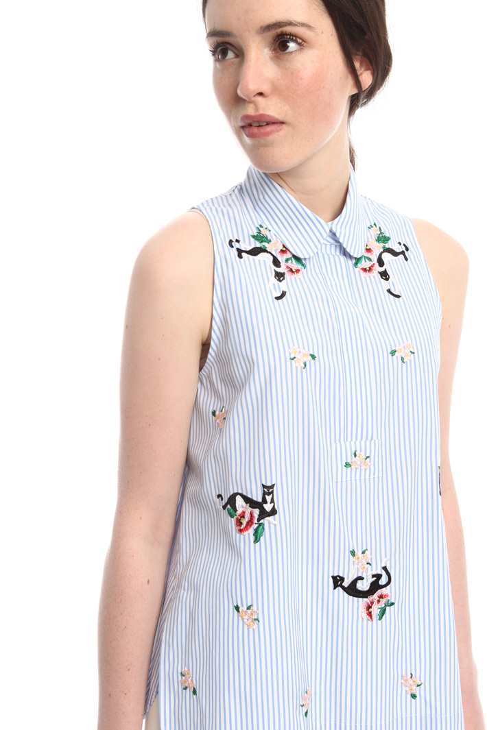 Camicia ricamata senza maniche Diffusione Tessile Camicia ricamata senza maniche Diffusione Tessile