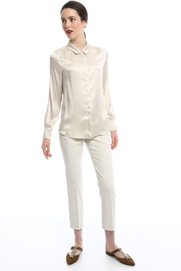 Camicia in raso di seta Diffusione Tessile Camicia in raso di seta Diffusione Tessile