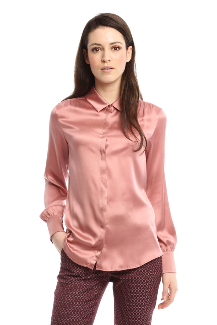 Camicia in raso di seta Diffusione Tessile Camicia in raso di seta Diffusione Tessile