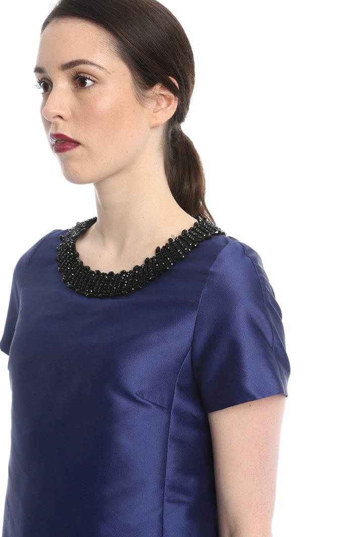 Top con collo bijoux Diffusione Tessile Top con collo bijoux Diffusione Tessile