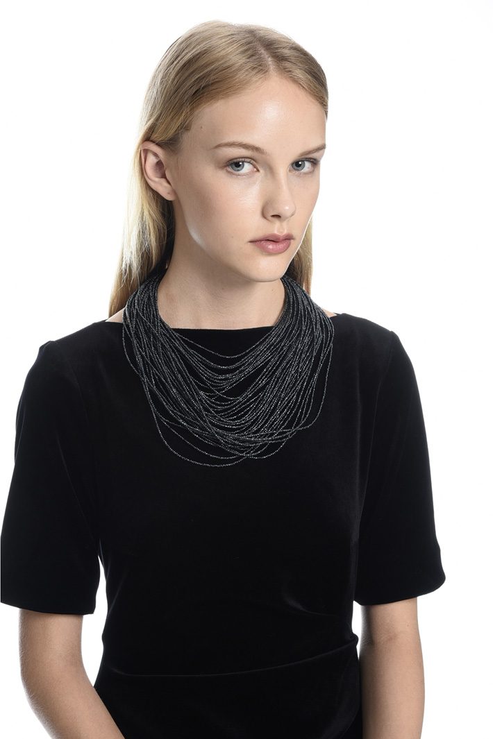 Collana multifilo in vetro Diffusione Tessile Collana multifilo in vetro Diffusione Tessile