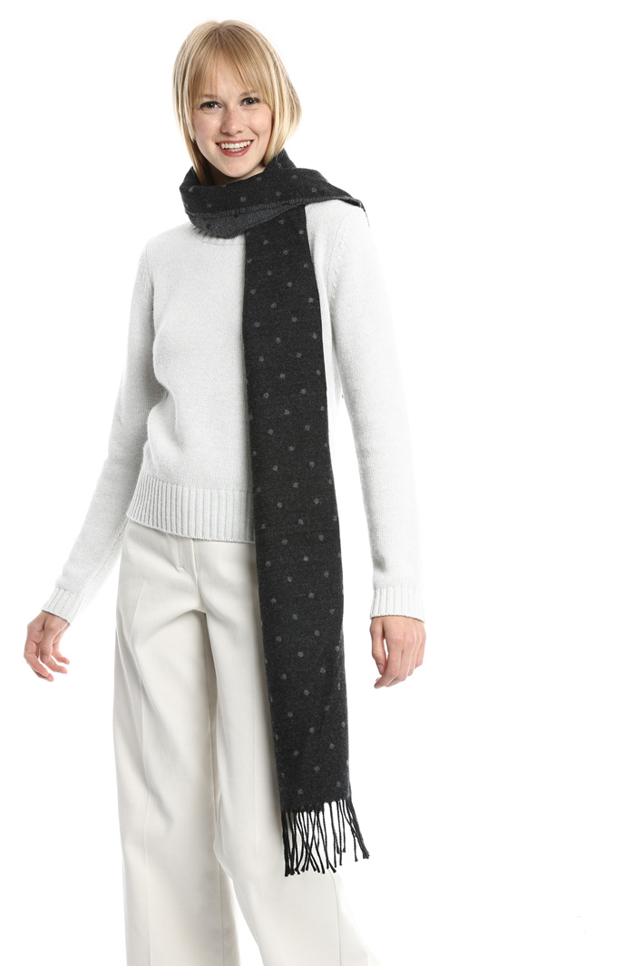 Sciarpa a pois con frange Diffusione Tessile Sciarpa a pois con frange Diffusione Tessile