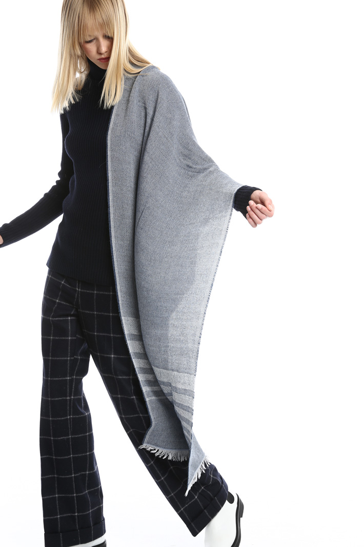 Sciarpa con righe lurex Diffusione Tessile Sciarpa con righe lurex Diffusione Tessile
