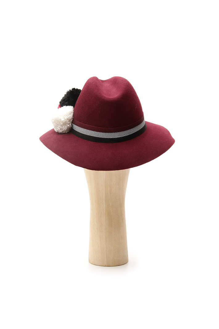 Fedora con pon pon Diffusione Tessile Fedora con pon pon Diffusione Tessile