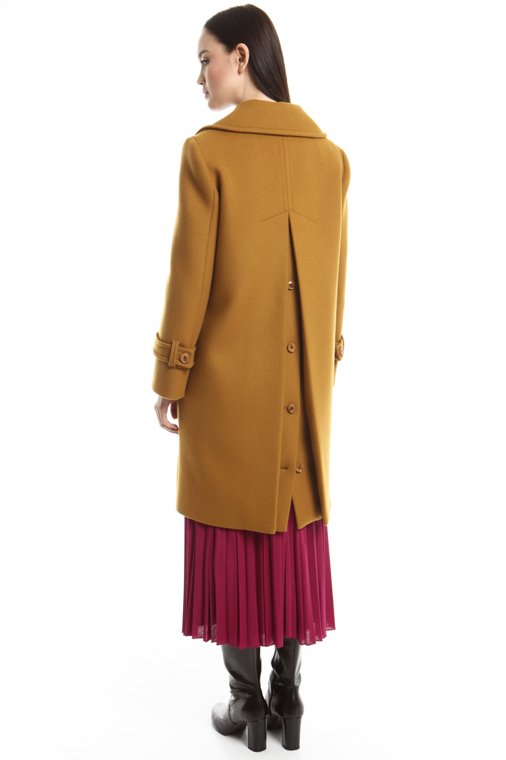 Cappotto con maxi revers Diffusione Tessile Cappotto con maxi revers Diffusione Tessile
