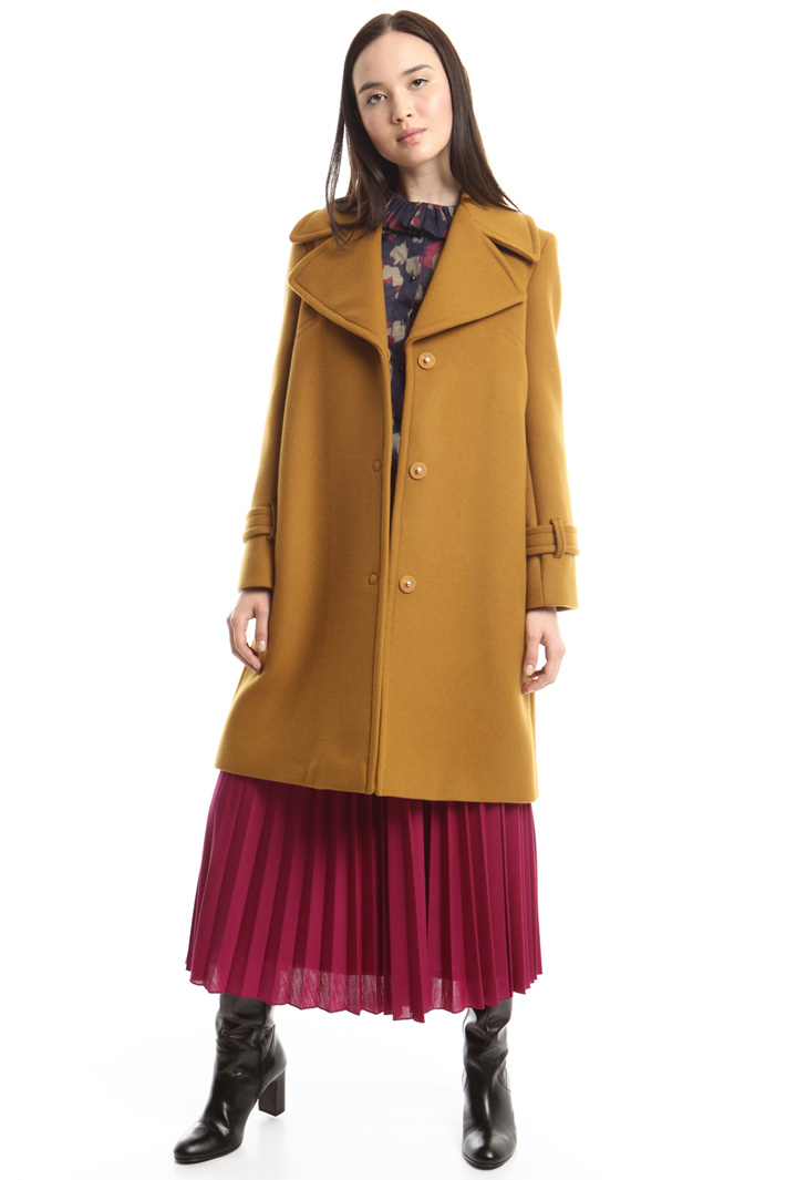 Cappotto con maxi revers Diffusione Tessile Cappotto con maxi revers Diffusione Tessile