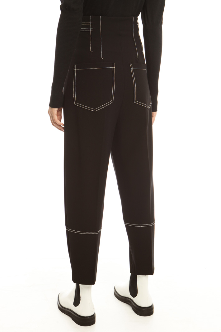 Pantaloni con impunture Diffusione Tessile Pantaloni con impunture Diffusione Tessile