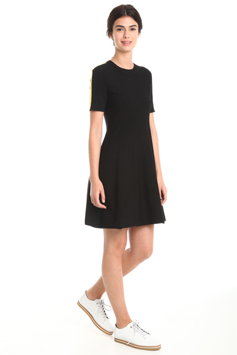 Vestiti Eleganti Da Donna: Abiti e Completi Firmati, Scontati