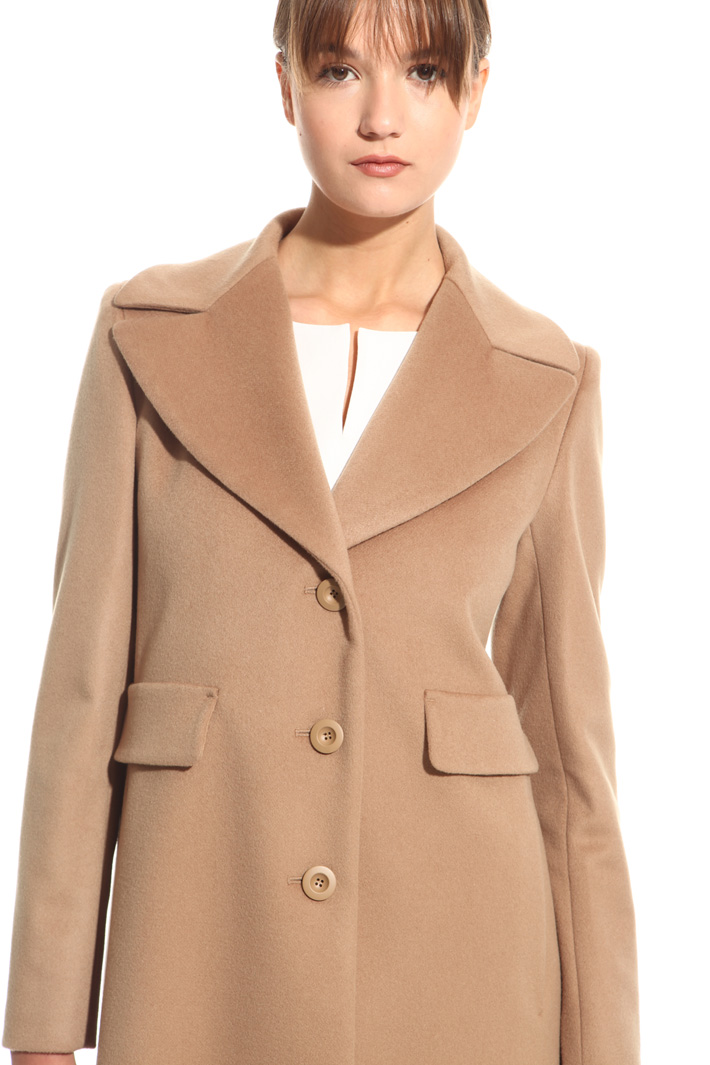 Cappotto lungo con revers Diffusione Tessile Cappotto lungo con revers Diffusione Tessile