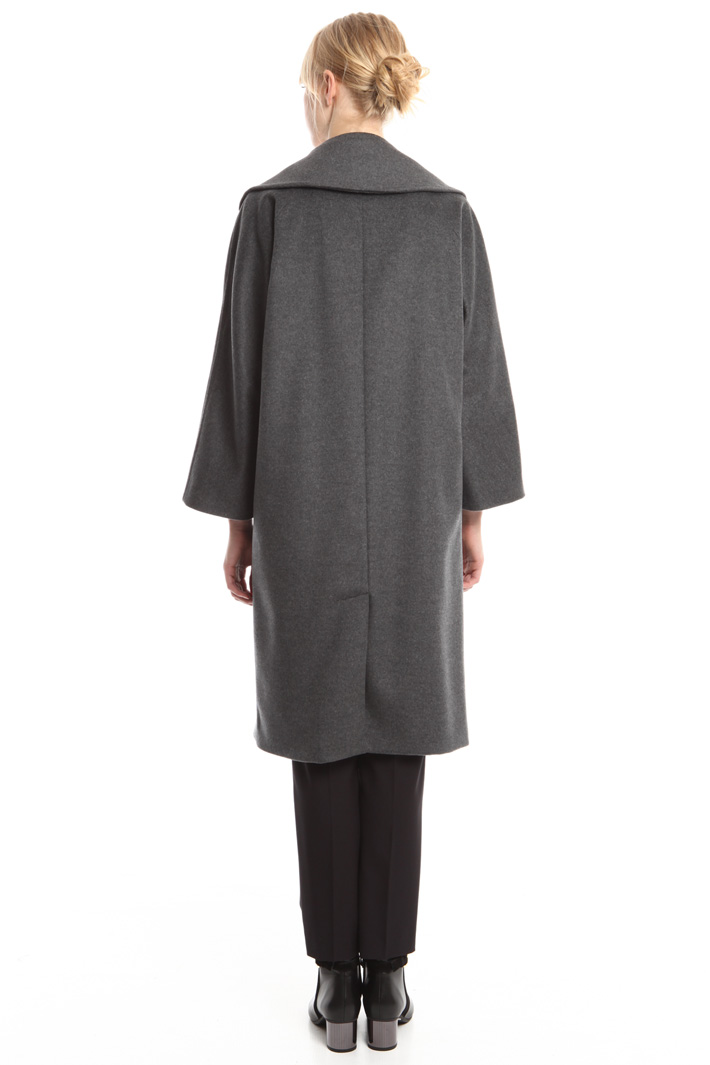 Cappotto con maxi revers Diffusione Tessile Cappotto con maxi revers Diffusione Tessile