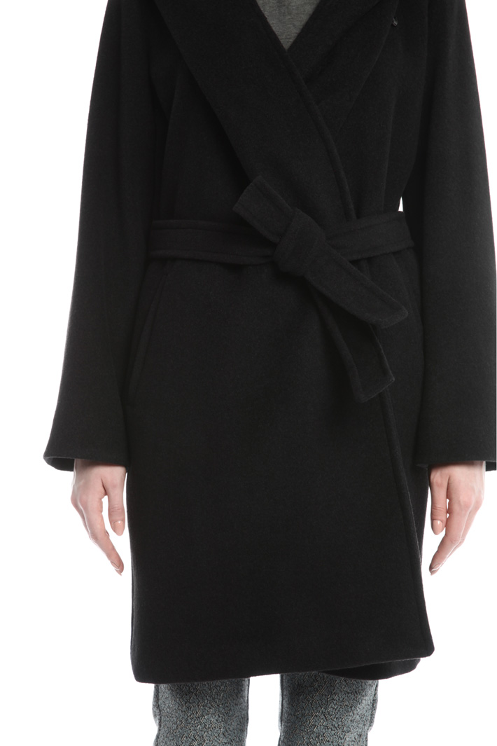 Cappotto in misto lana e seta Diffusione Tessile Cappotto in misto lana e seta Diffusione Tessile