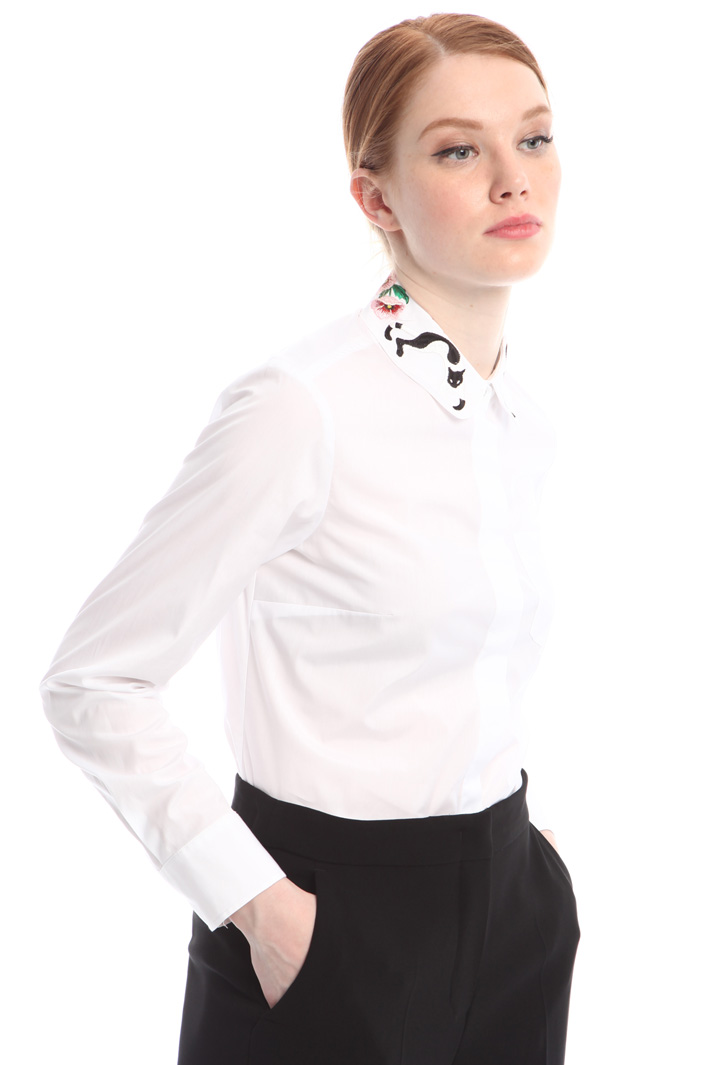 Camicia con colletto ricamato Diffusione Tessile Camicia con colletto ricamato Diffusione Tessile