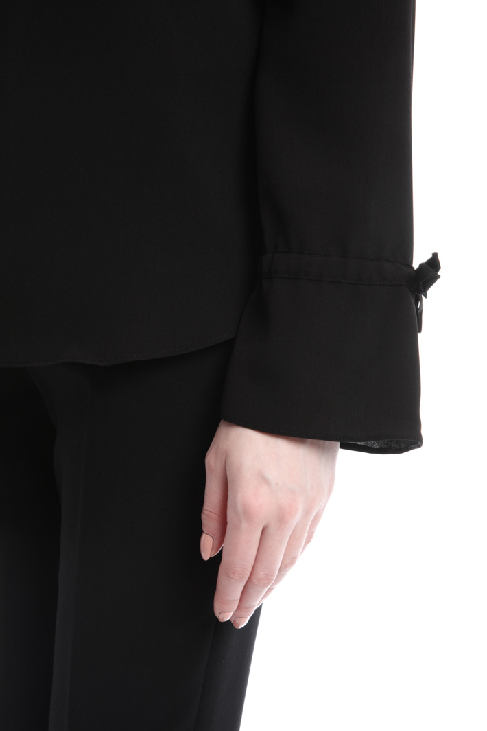 Blusa in tessuto crepe Diffusione Tessile Blusa in tessuto crepe Diffusione Tessile