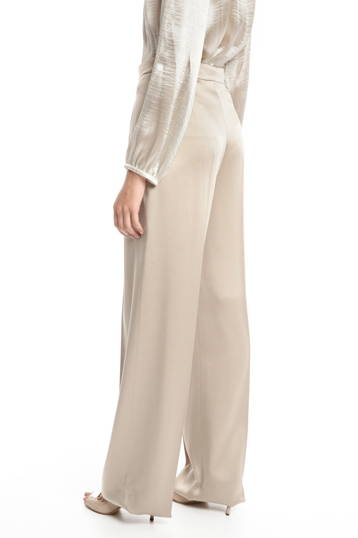 Pantaloni in envers satin Diffusione Tessile Pantaloni in envers satin Diffusione Tessile