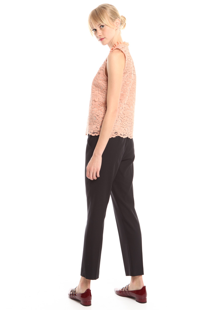 Top smanicato in pizzo Diffusione Tessile Top smanicato in pizzo Diffusione Tessile