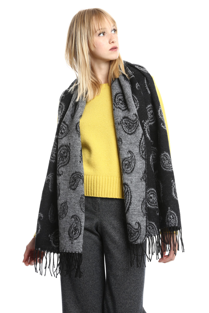 Sciarpa in cotone con frange Diffusione Tessile Sciarpa in cotone con frange Diffusione Tessile