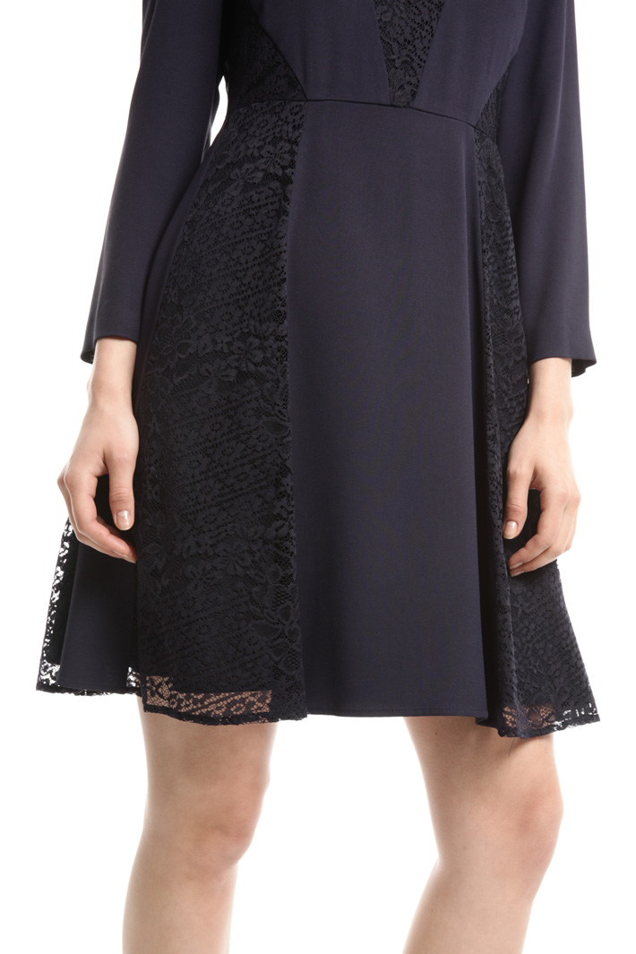 Abito in crepe enver satin Diffusione Tessile Abito in crepe enver satin Diffusione Tessile