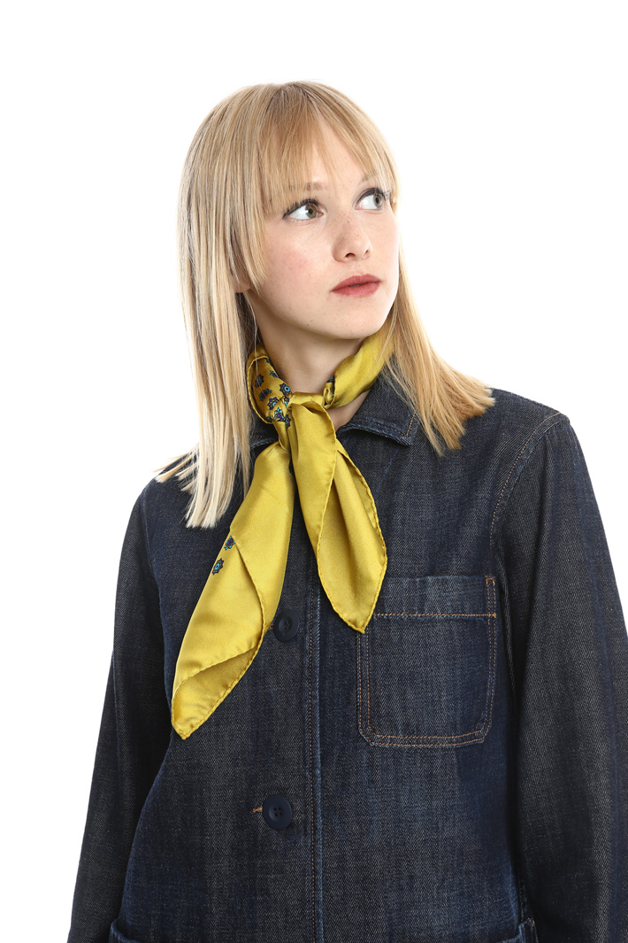 Foulard in raso di seta Diffusione Tessile Foulard in raso di seta Diffusione Tessile