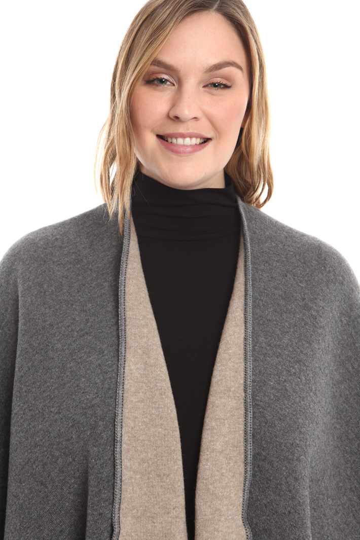 Poncho in lana doppia Diffusione Tessile Poncho in lana doppia Diffusione Tessile