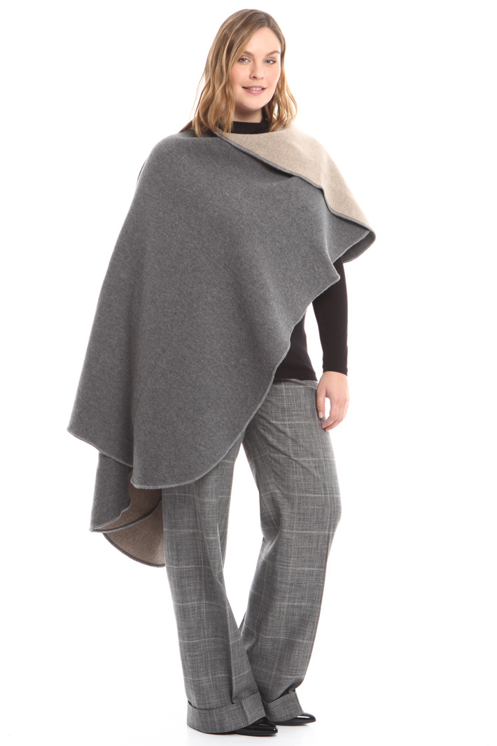 Poncho in lana doppia Diffusione Tessile Poncho in lana doppia Diffusione Tessile