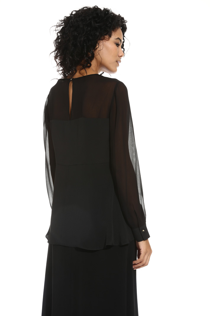 Crepe and georgette shirt Intrend Crepe and georgette shirt Intrend