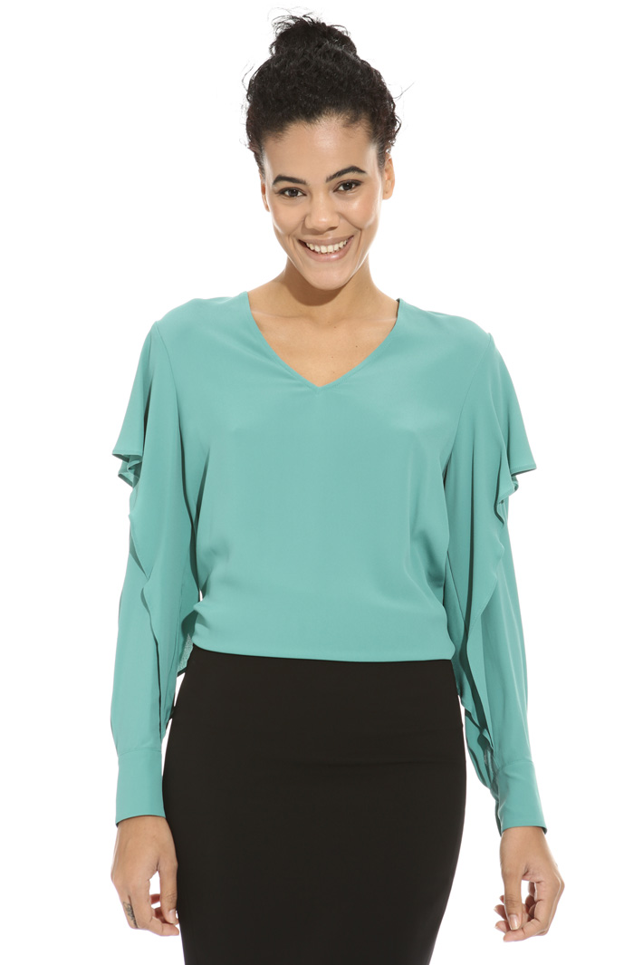 Flounced crepe blouse Intrend Flounced crepe blouse Intrend