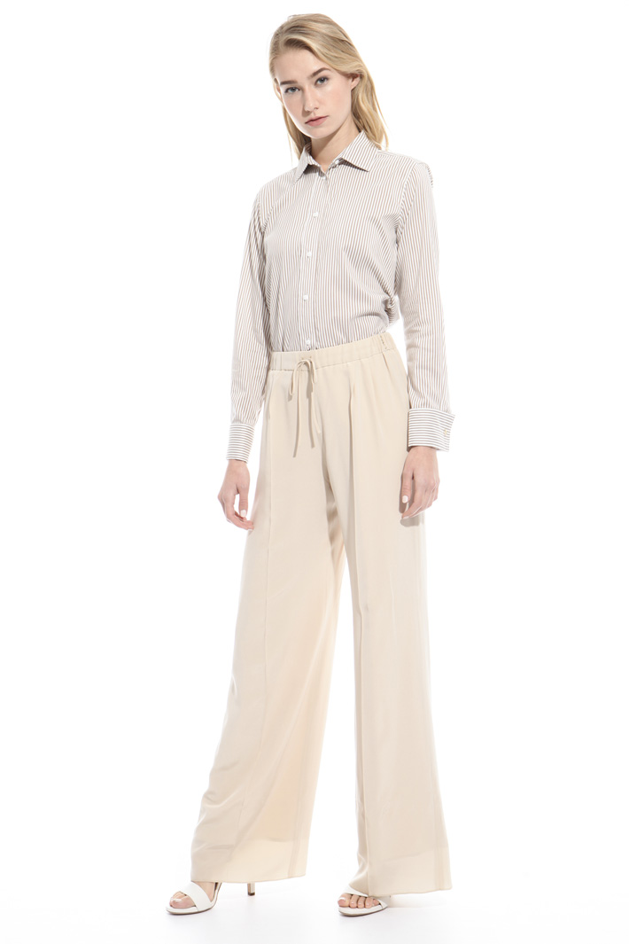 Fluid trousers in pure silk Diffusione Tessile Fluid trousers in pure silk Diffusione Tessile