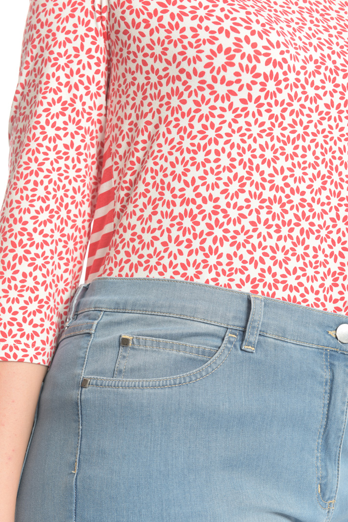 Jeans con orlo sfrangiato Intrend Jeans con orlo sfrangiato Intrend