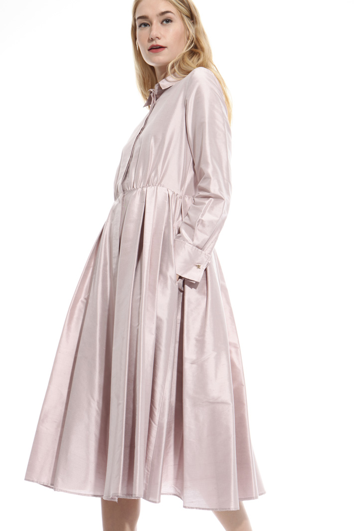 Shantung princesse-line dress Intrend Shantung princesse-line dress Intrend