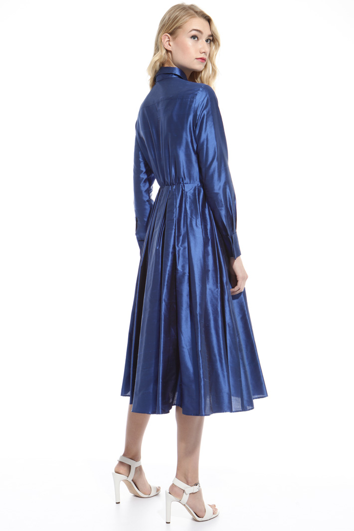 Shantung princesse-line dress Intrend Shantung princesse-line dress Intrend