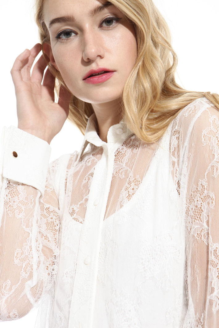 Chantilly lace shirt Intrend Chantilly lace shirt Intrend