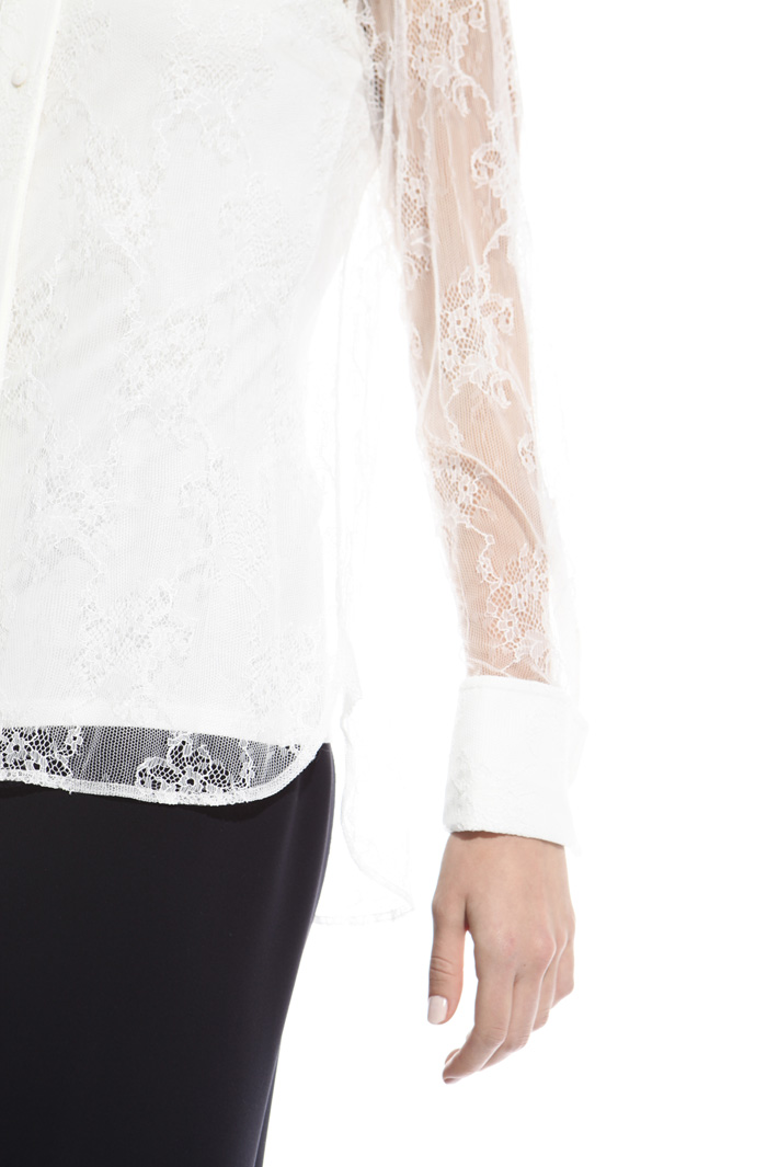 Chantilly lace shirt Intrend Chantilly lace shirt Intrend