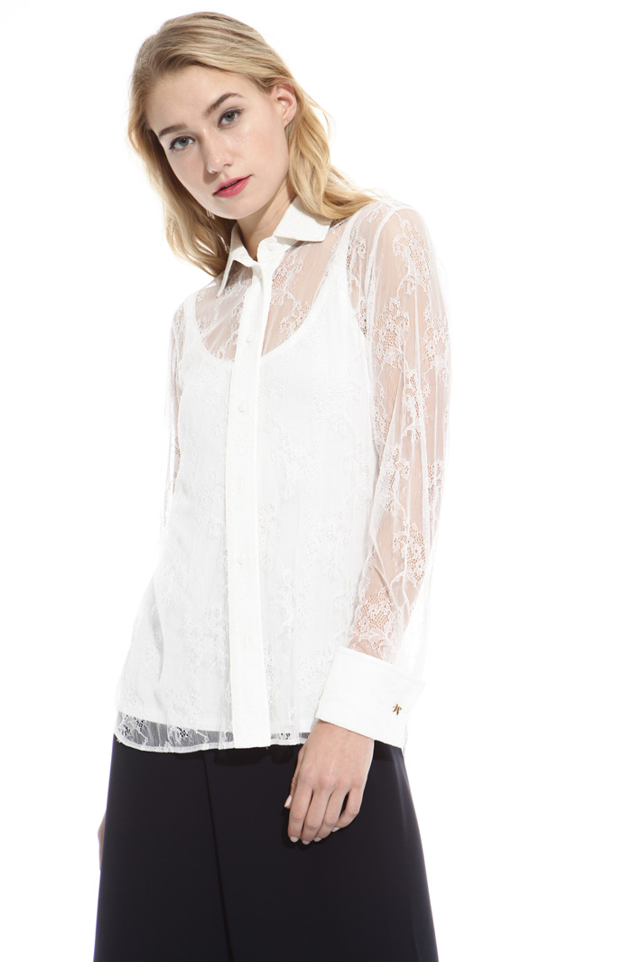 Chantilly lace shirt Intrend Chantilly lace shirt Intrend