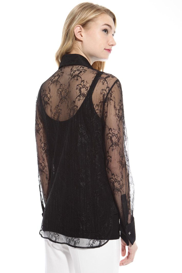 Chantilly lace shirt Intrend Chantilly lace shirt Intrend