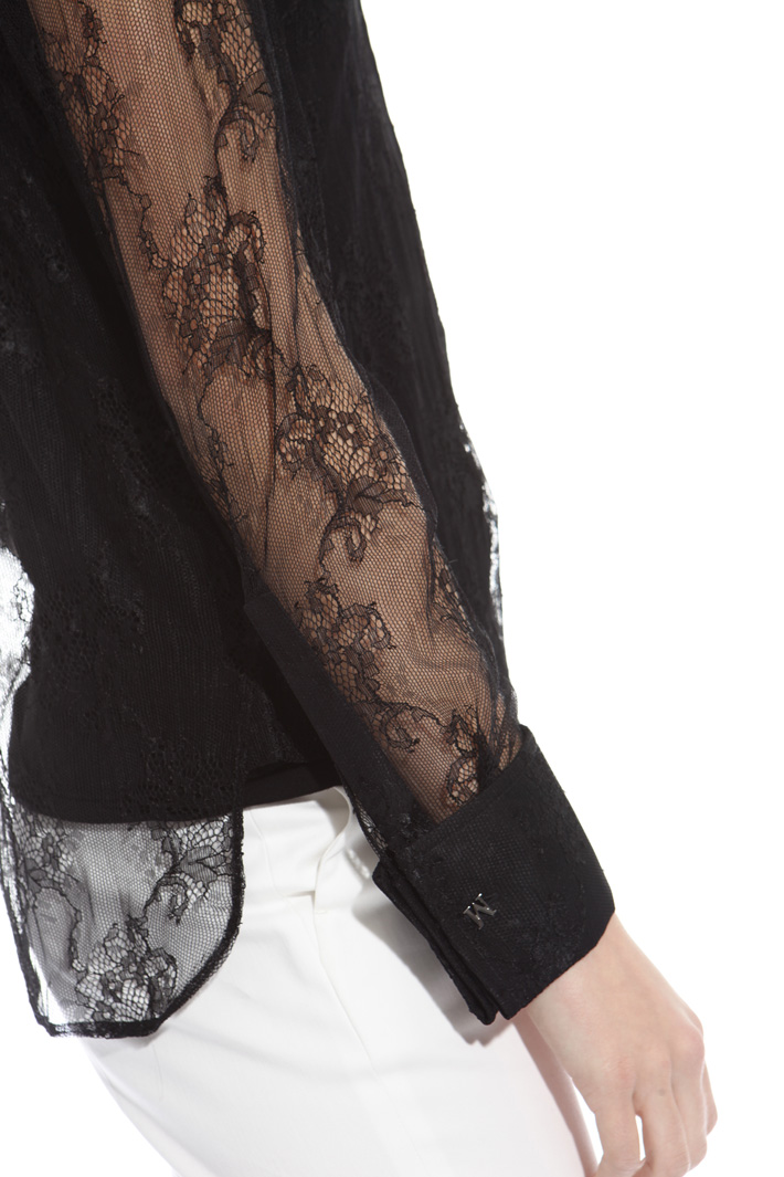 Chantilly lace shirt Intrend Chantilly lace shirt Intrend