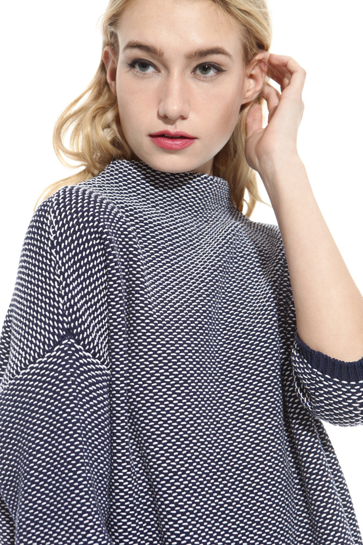 High neck boxy fit sweater Intrend High neck boxy fit sweater Intrend