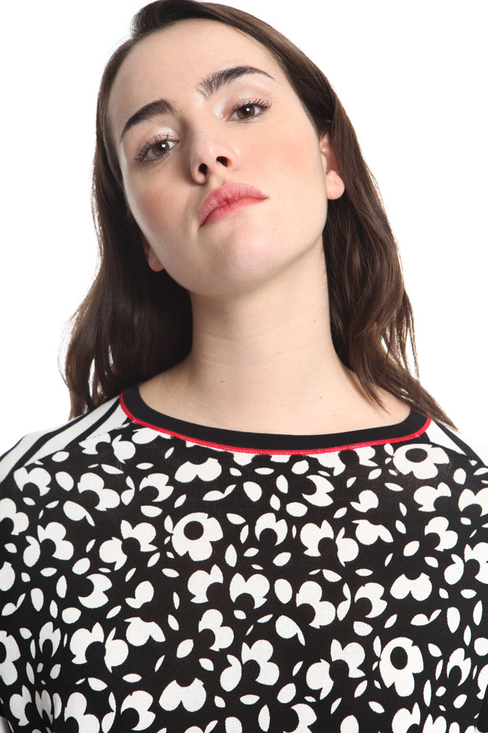 Maglia in viscosa stampata Intrend Maglia in viscosa stampata Intrend
