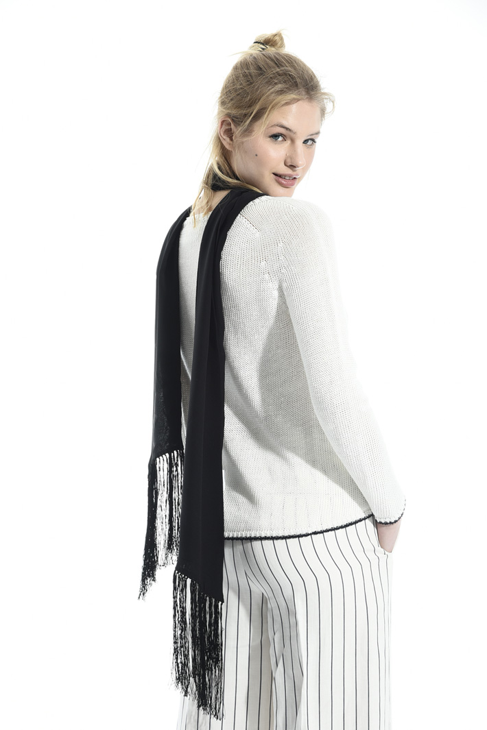 Fringed edge silk foulard Diffusione Tessile Fringed edge silk foulard Diffusione Tessile