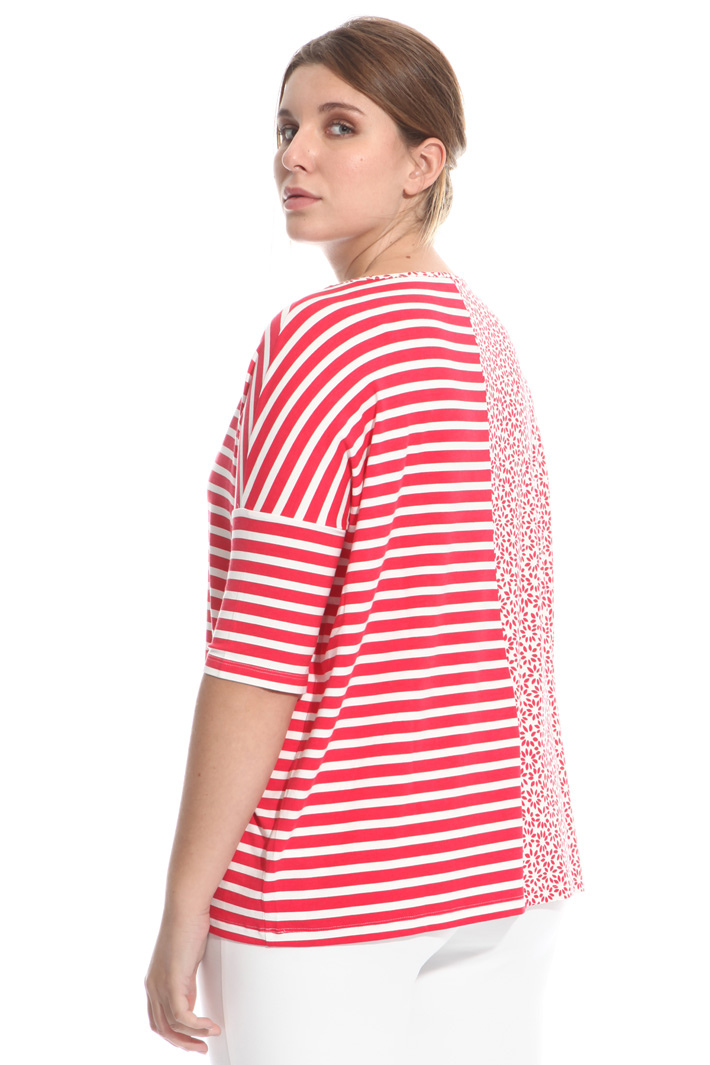 T-shirt stampata fantasia Intrend T-shirt stampata fantasia Intrend