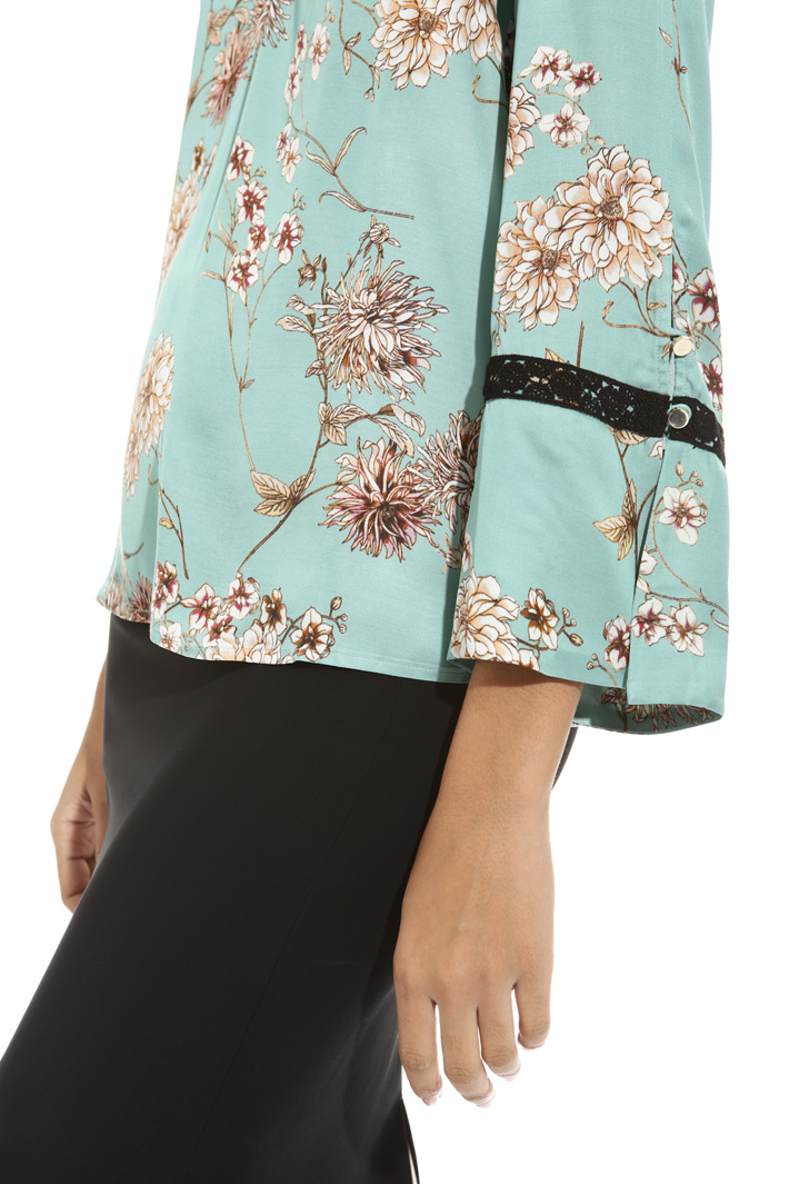 Blusa in raso stampato Intrend Blusa in raso stampato Intrend